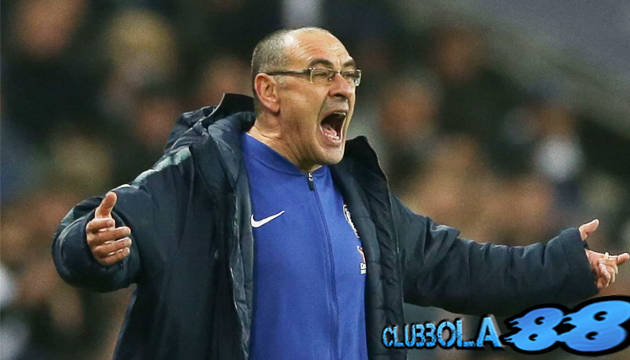 Carragher Percaya Sarri Untuk Mengubah Formasi Kante di Chelsea