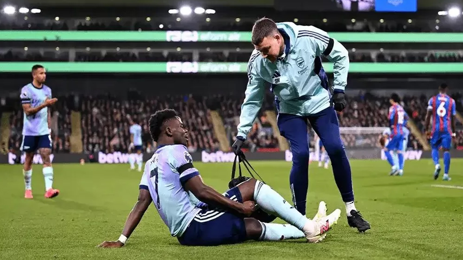 Arsenal Injury Update Bukayo Saka cedera hamstring