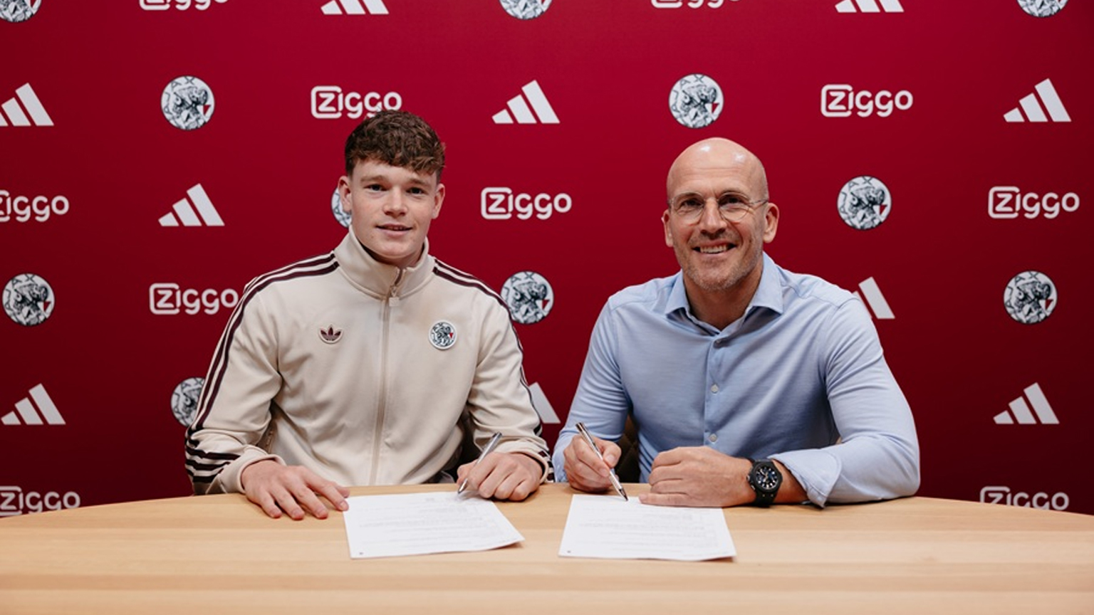 James McConnell gabung Ajax setelah teken kontrak baru di Liverpool