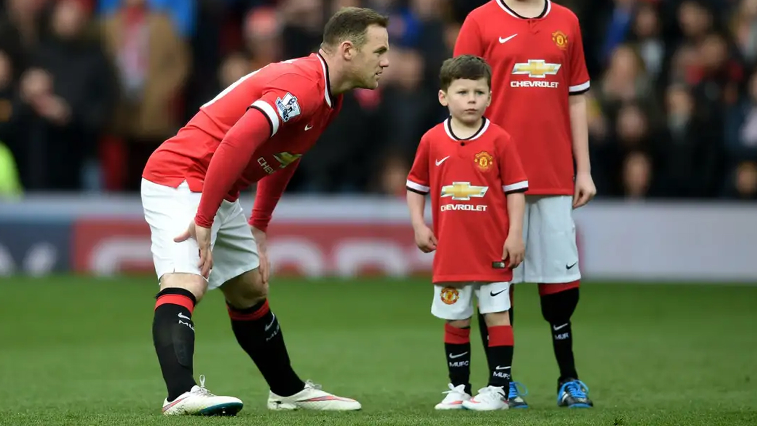 Wayne Rooney dan putranya Kai Rooney, bakat sepak bola turun-temurun